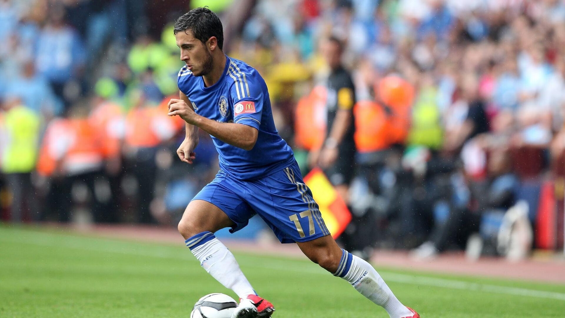 曼联签下新中场天才，为未来攻坚